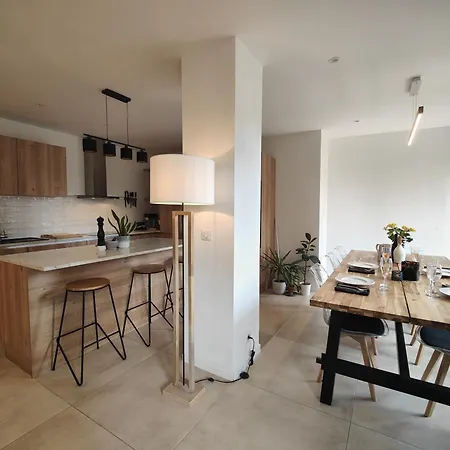 Grand Duplex Avec Jardin アパート ル·カネ