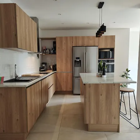 Grand Duplex Avec Jardin *