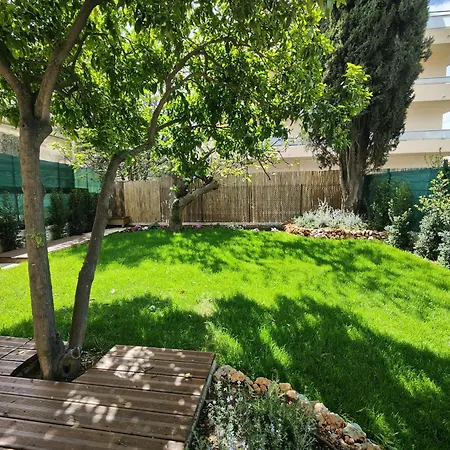 Grand Duplex Avec Jardin 아파트 *